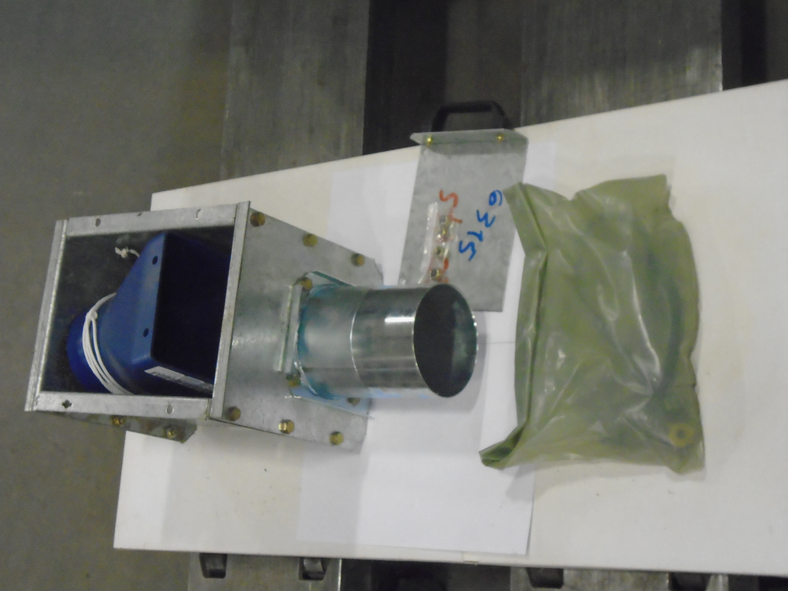 Discharger set 114 w/ drawer for breeders